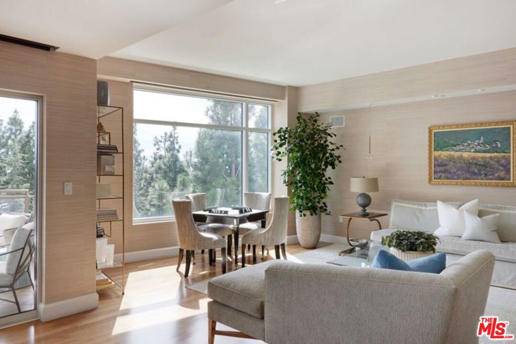 1 W Century Drive 4A