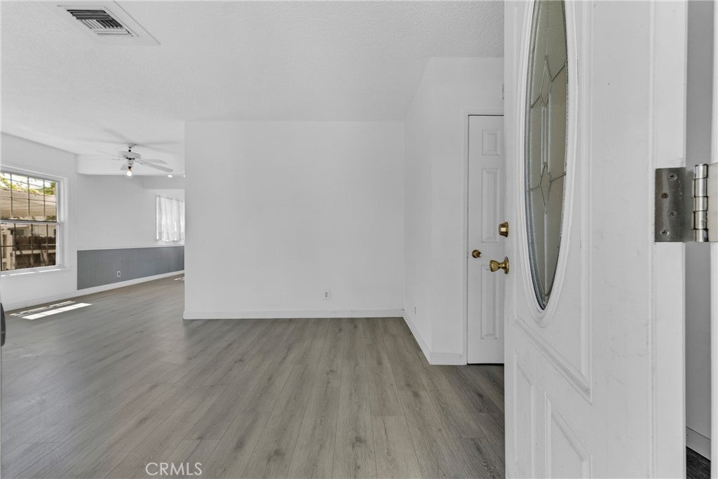 8101 Lemona AVE, Los Angeles CA 91402