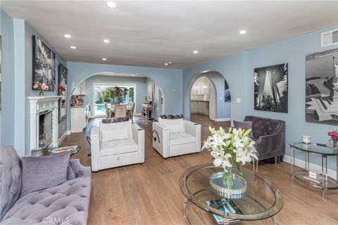 1622 W Oak Burbank CA 91506