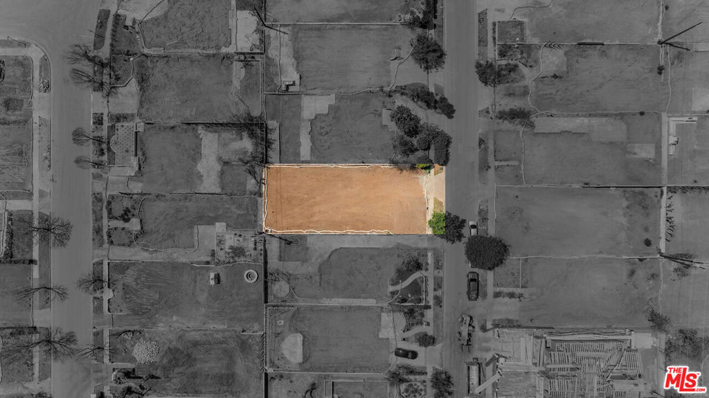 Properties 1 16032 Miami Way