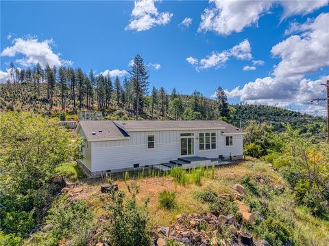 Photo of 14785 Dove Drive, Cobb, CA 95426 (MLS # LC25098811) Photo of 14785 Dove Drive, Cobb, CA 95426 (MLS # LC25098811)