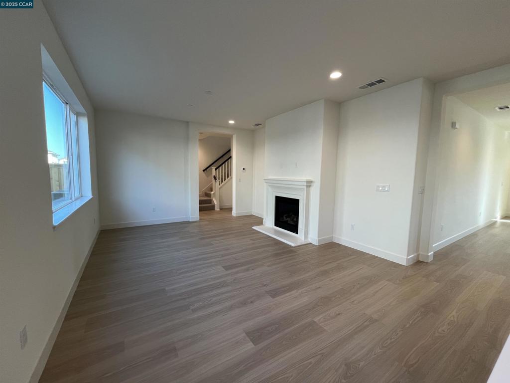 FAIRFIELD - Residential