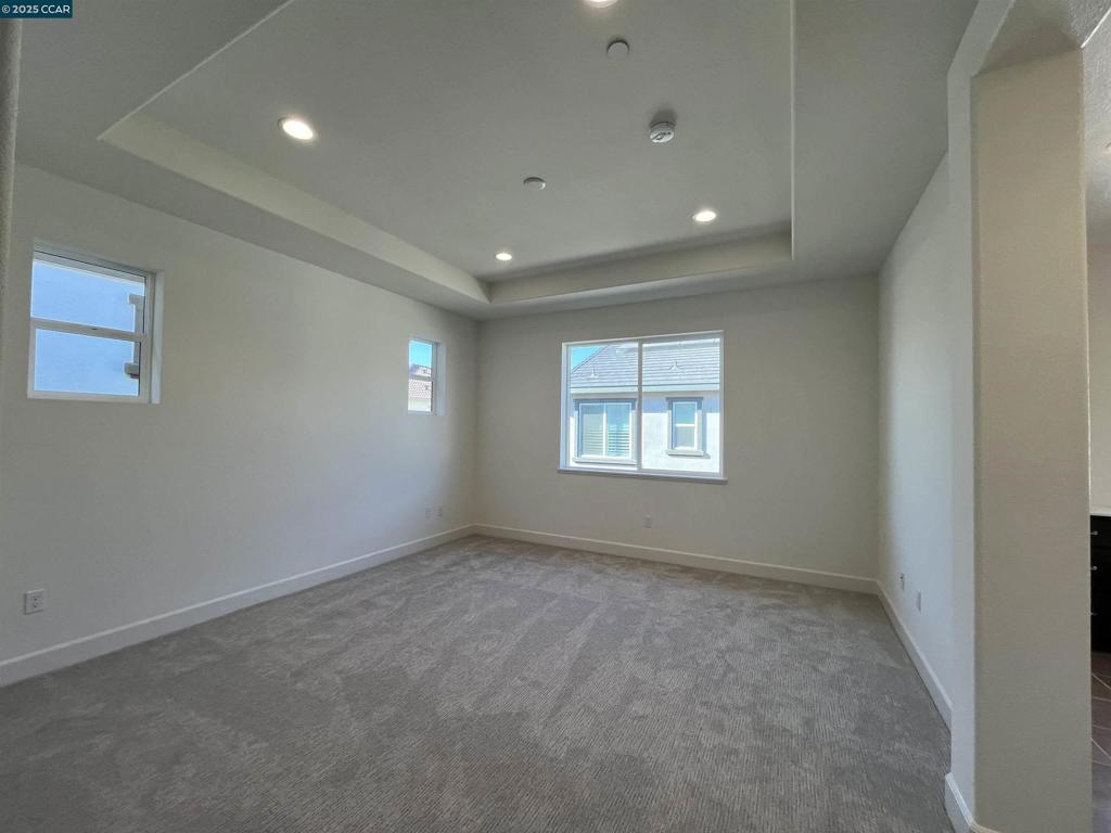 FAIRFIELD - Residential