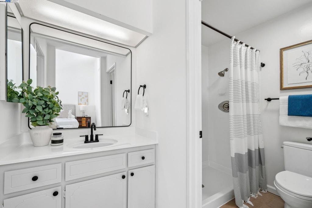 ISLANDIA - Residential