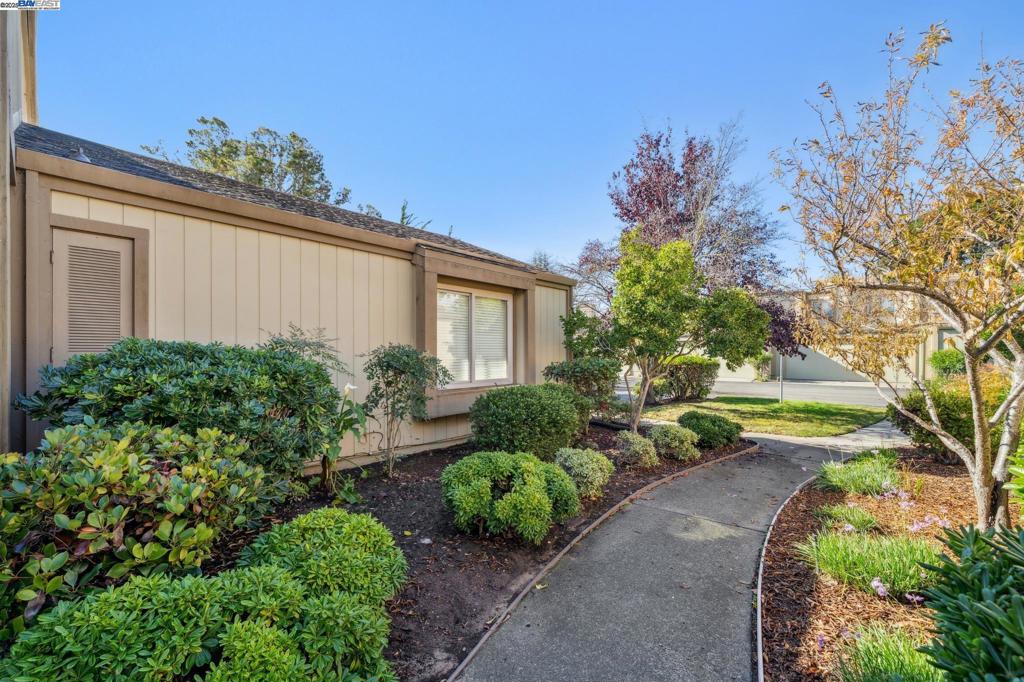 ISLANDIA - Residential