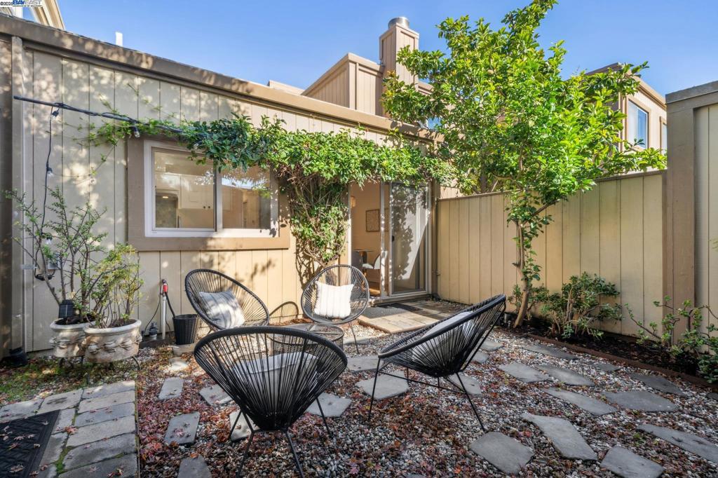 ISLANDIA - Residential