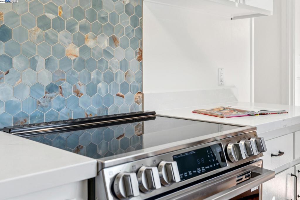 ISLANDIA - Residential