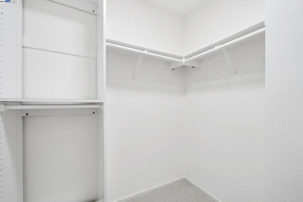 ISLANDIA - Residential