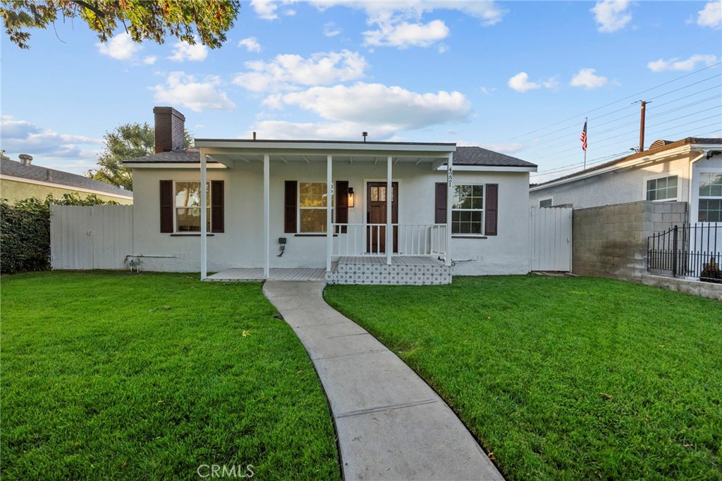 Charming single-story, three-bedroom home in the highly sought-after Magnolia Park neighborhood of Burbank. This remodeled beauty shines with a brand-new roof, copper plumbing, updated electrical, and fresh interior and exterior paint. Enjoy a welcoming front porch with new tile, plus sleek new laminate vinyl plank flooring and modern baseboards throughout. The kitchen is a chef’s delight with all-new stylish cabinets, quartz countertops, a designer tile backsplash, and new appliances. The bathroom has been tastefully updated with a new vanity, fixtures, tile flooring, and a custom tile shower. There is an enclosed laundry room off the back of the house. A two-car garage at the rear with easy alley access adds convenience and privacy. Priced to sell fast!
