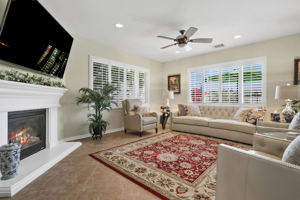 Terra Lago - Residential