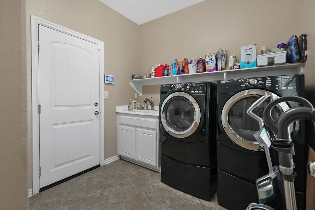 Terra Lago - Residential