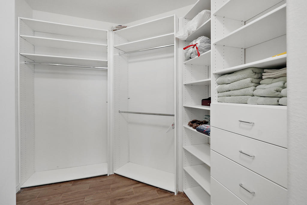 Terra Lago - Residential