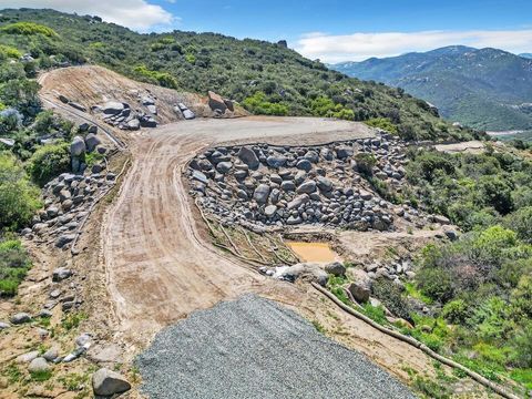 2169 Corte Dorado Espuela Alpine CA 91901
