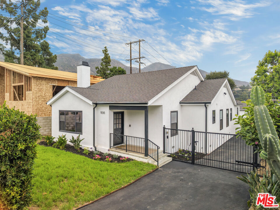 1696 N Altadena Drive