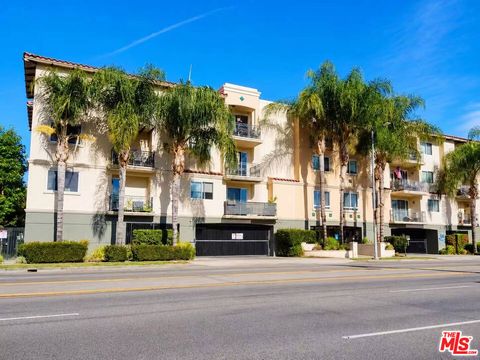 Photo of 13941 Sherman Way #205, Van Nuys, CA 91405 (MLS # 26837585)