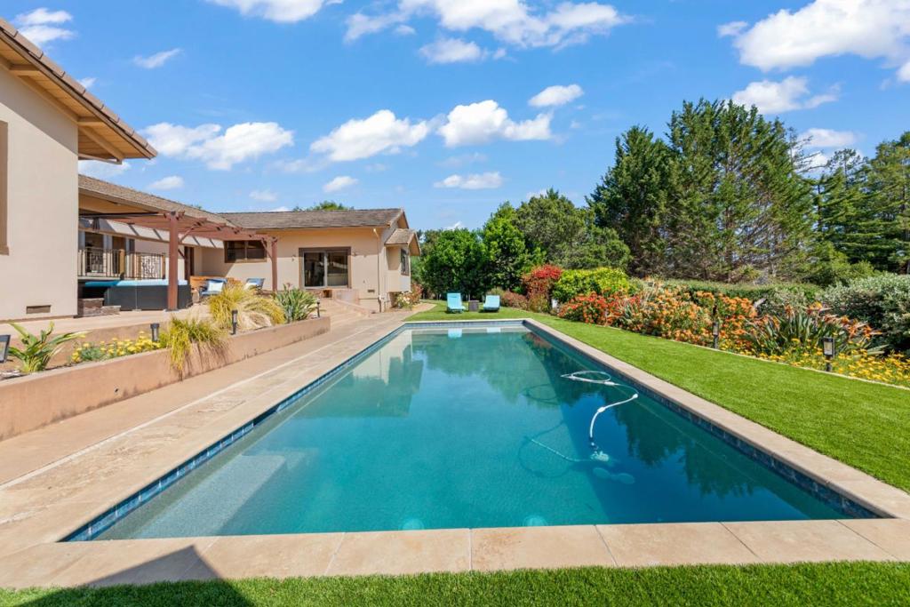 141 Corona Court
