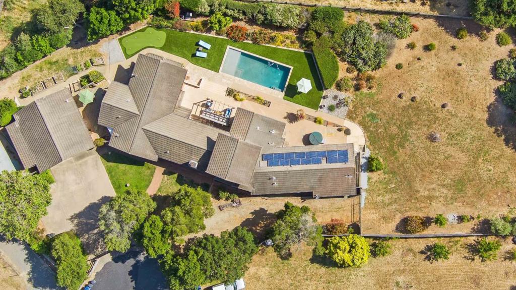 141 Corona Court