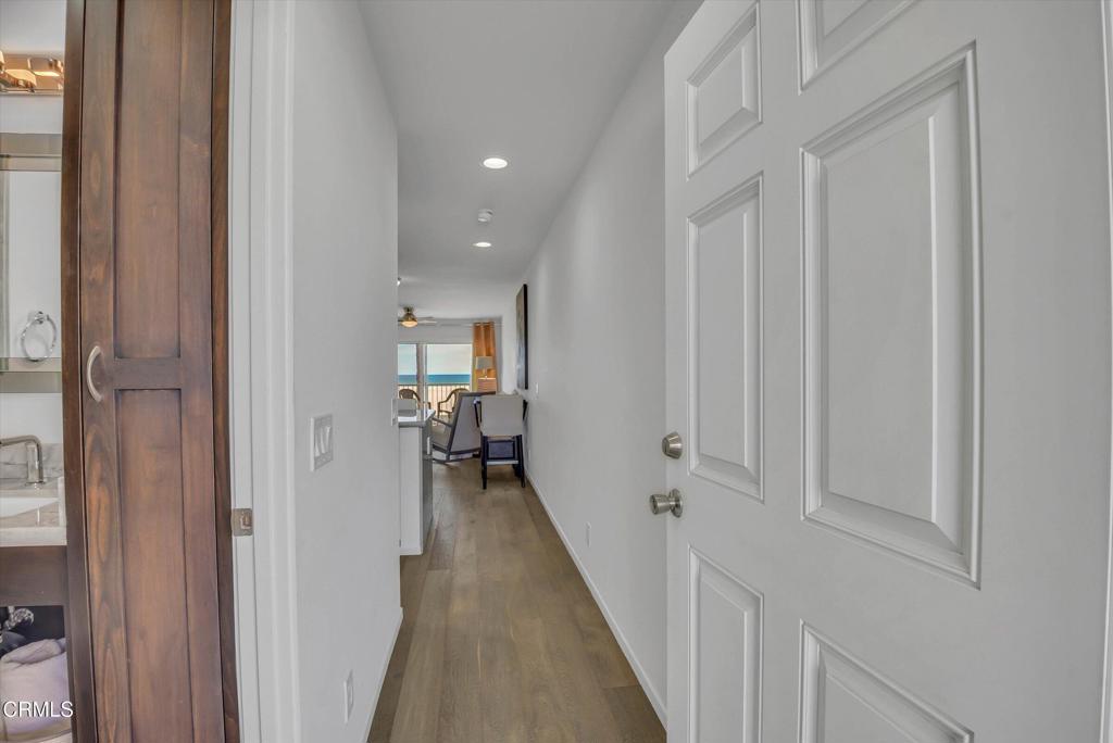 273 E Surfside Drive