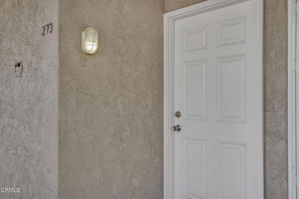 273 E Surfside Drive