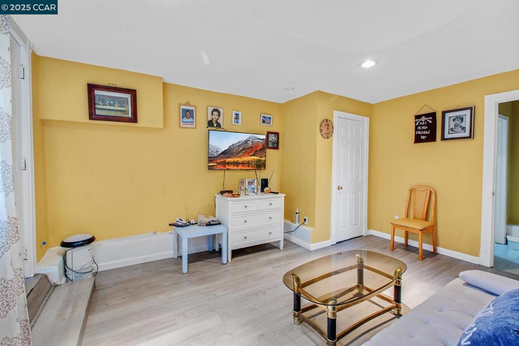 ALAMEDA COUNTY - Residential Income