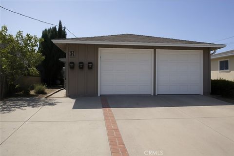 Photo of 829 W 26th Street, San Pedro, CA 90731 (MLS # IN25232204) Photo of 829 W 26th Street, San Pedro, CA 90731 (MLS # IN25232204)