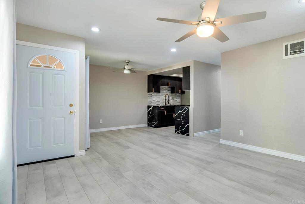 2828 Famosa Boulevard 104