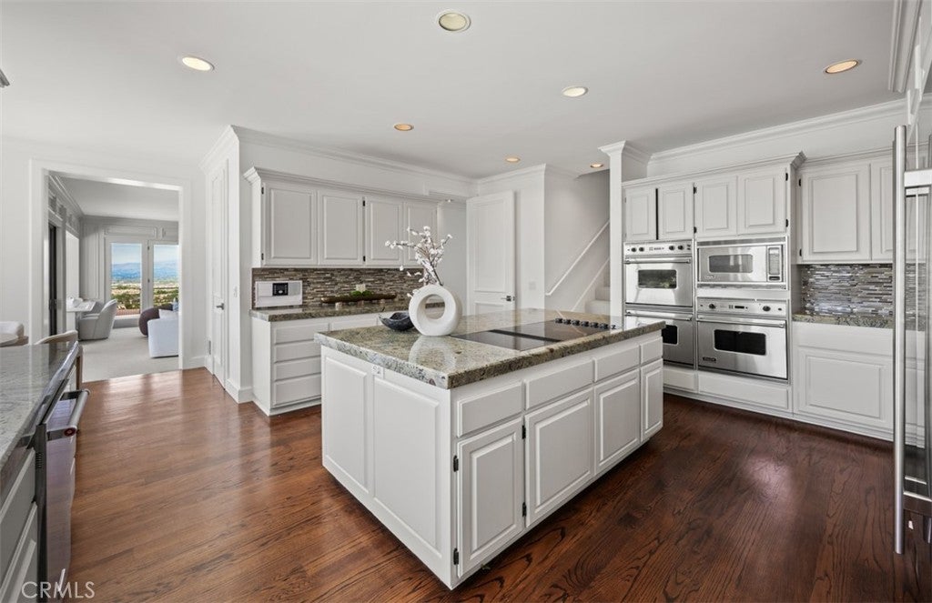 17 Napoli, Newport Beach CA 92660 - Photo 24