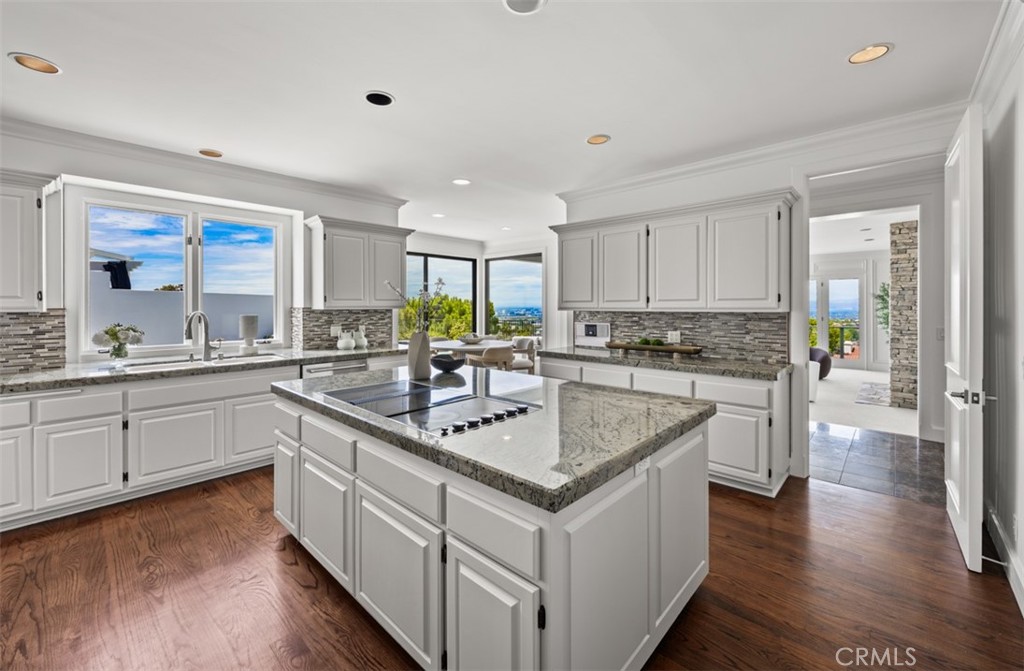 17 Napoli, Newport Beach CA 92660 - Photo 23