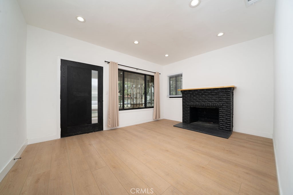 1044 Cedar Avenue