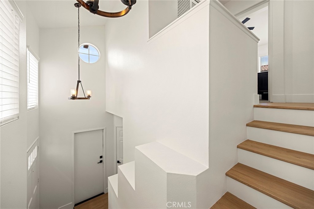 172 Via Lampara