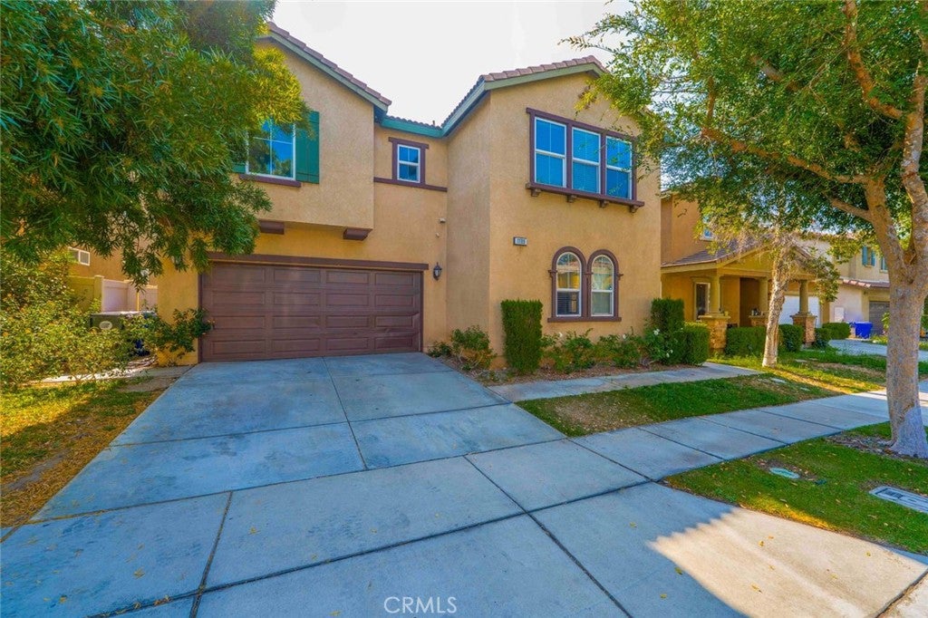 1109 N Yucca Avenue