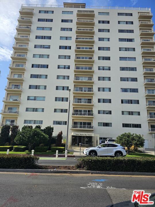 101 California Avenue 206