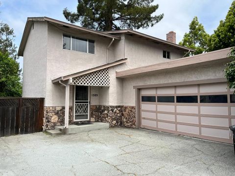 Photo of 1589 HAWES COURT Court #1589, Redwood City, CA 94061 (MLS # ML82045640)