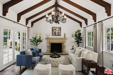 Photo of 15938 Valley Vista Boulevard, Los Angeles, CA 91436 (MLS # 26907667)