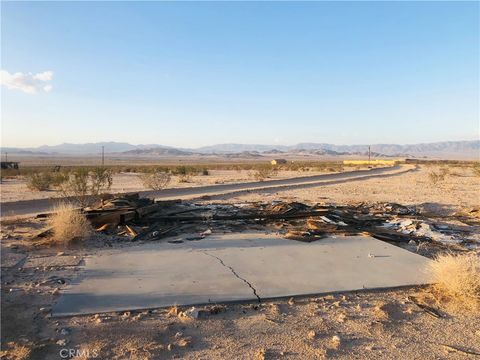 Photo of 5 Marilane Avenue, 29 Palms, CA 92277 (MLS # JT26030297)