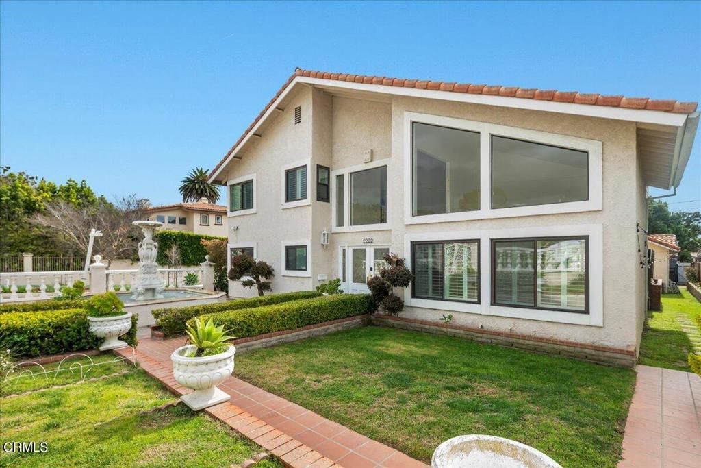 Photo of 2222 Pier Avenue, Santa Monica, CA 90405 (MLS # V1-33047)