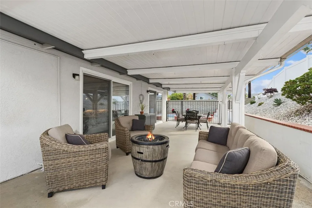 Corona, California 92879, United States, 4 Bedrooms Bedrooms, ,2 BathroomsBathrooms,Residential,Active,246011