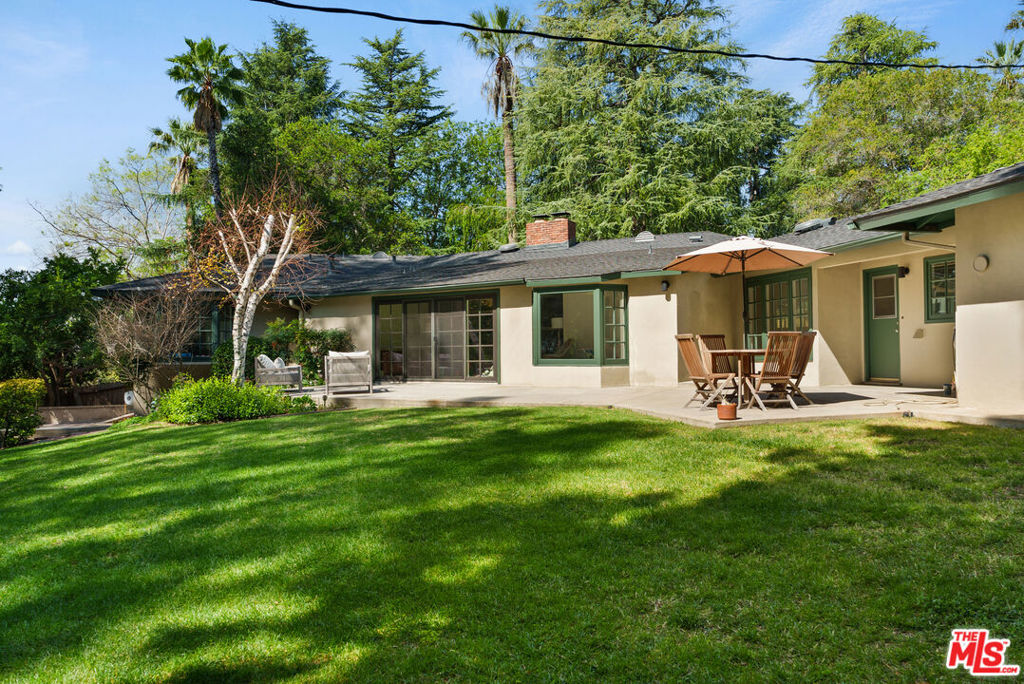 4902 Alta Canyada Road