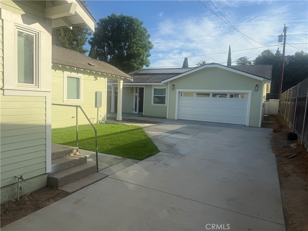 4033 Linwood Place