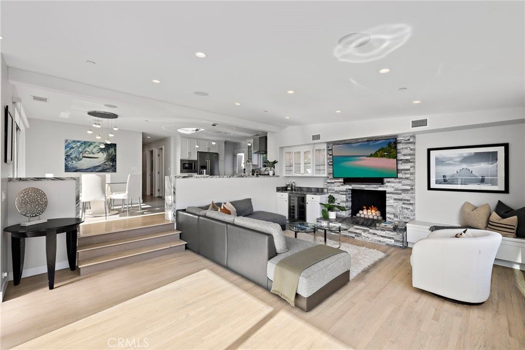 166 Fairview, Laguna Beach CA 92651 - Photo 6