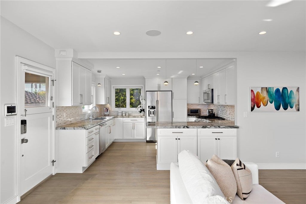 166 Fairview, Laguna Beach CA 92651 - Photo 36