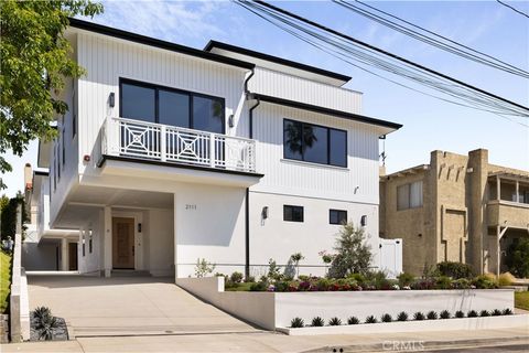 Photo of 2111 Clark Ln #A, Redondo Beach, CA 90278 (MLS # SB26059120)