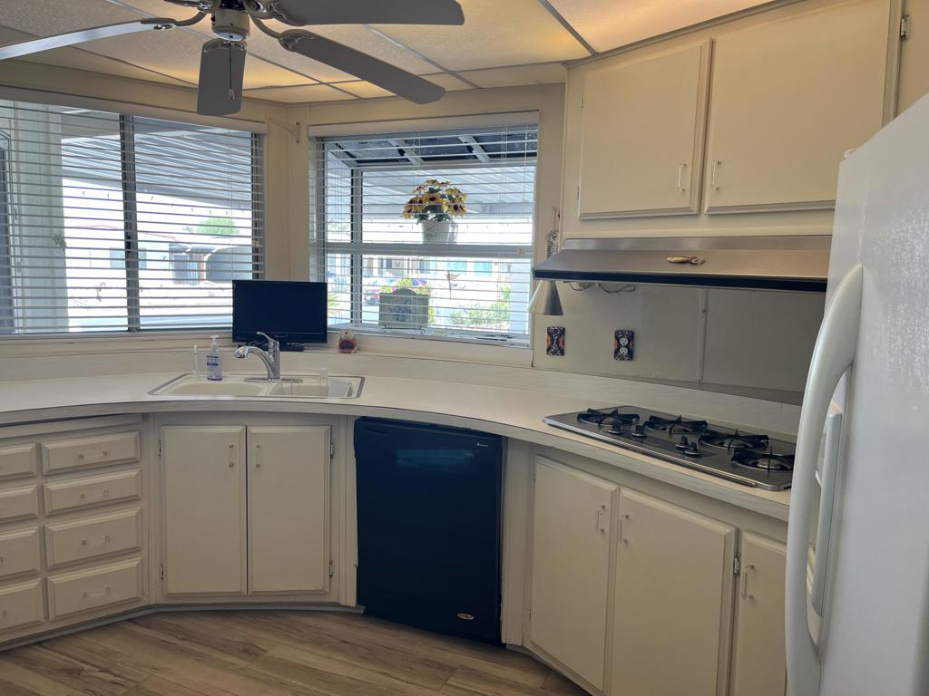 38591 Desert Greens Drive W