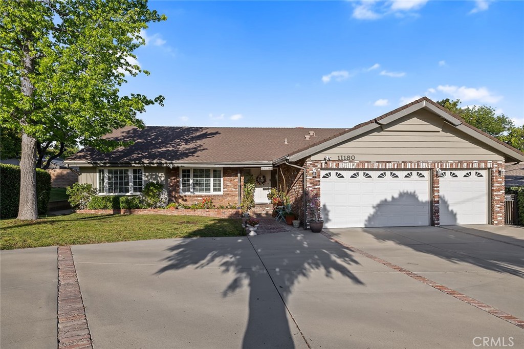 Properties 4 11180 Bertrand Avenue