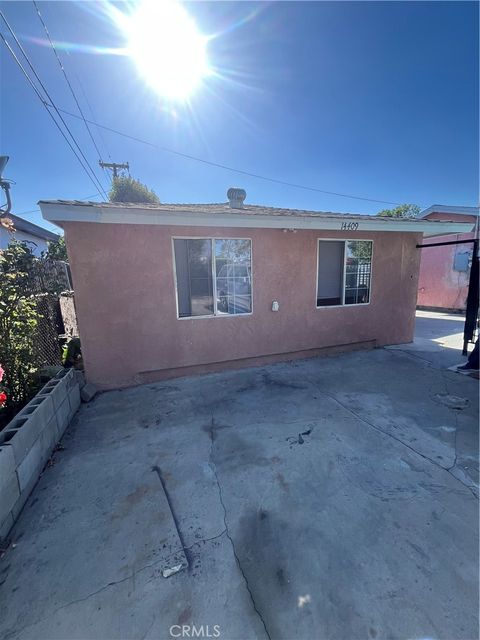 Photo of 14409 Gundry Avenue, Paramount, CA 90723 (MLS # DW26140303)