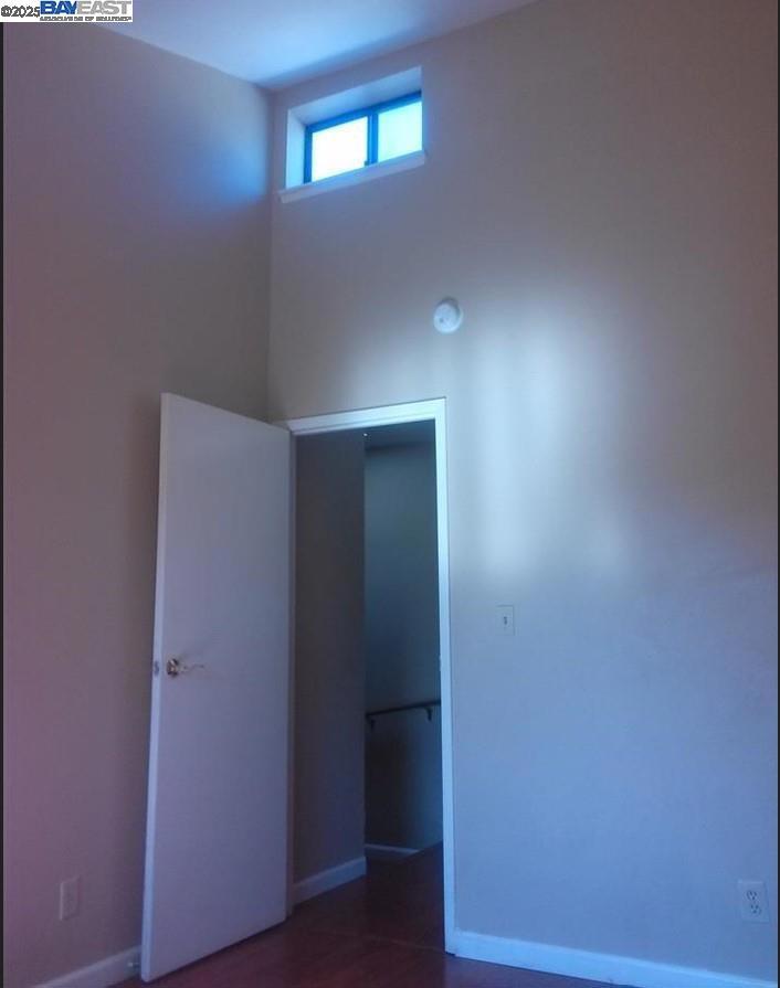 PINOLE HILLS - Residential