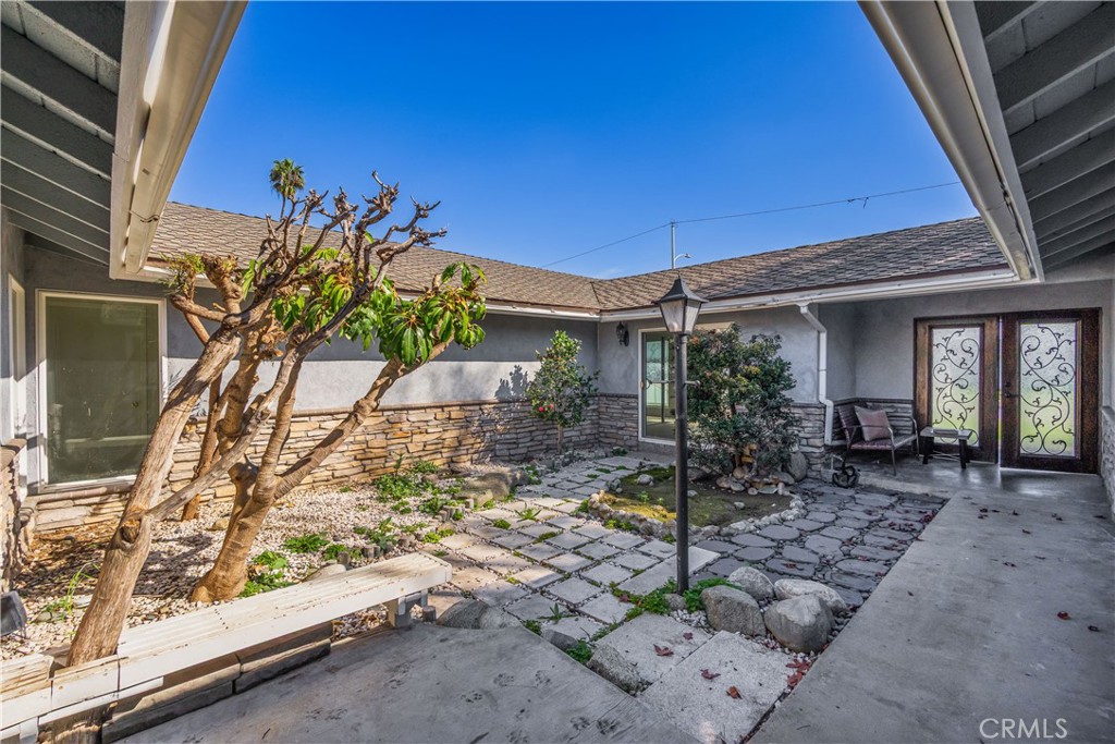 2233 Angelcrest Drive