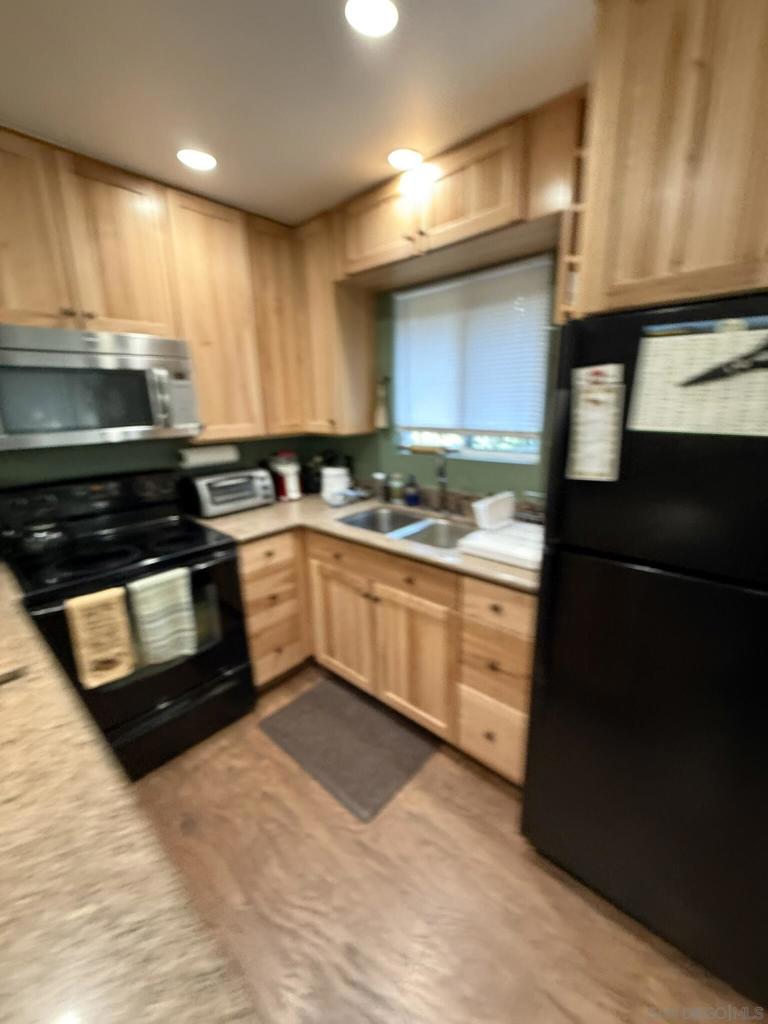 22356 Crestline