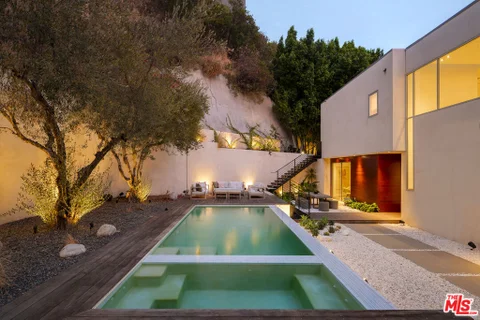1700 Queens Court, Los Angeles, CA 90069 - MLS#: 26922643