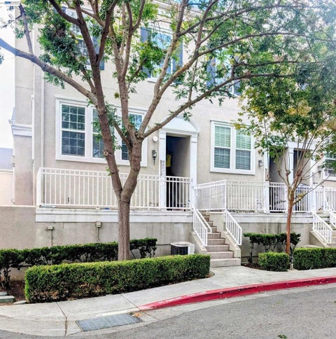 Photo of 3613 Whitworth Dr Dr, Dublin, CA 94568 (MLS # 41146977)